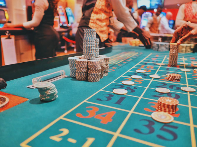 5 Decor Ideas for a Casino Themed Party